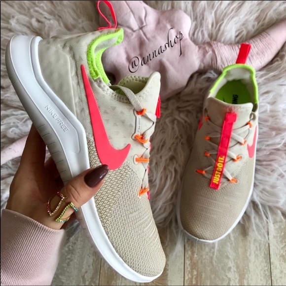 NWT Nike Free trainers - Picture 3 of 8